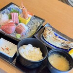 三崎「魚市場食堂」 - 