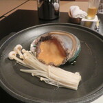 三養荘 - 鮑酒蒸し