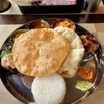 南インド料理 ポンディチェリ - スペシャルミールス　1900円