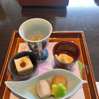 御影蔵 丸ビル - 前菜5種盛り（4種に見えるけど）