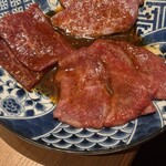 YAKINIKU BON'S - 