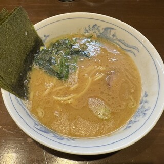横浜家系ラーメン 中島家_0