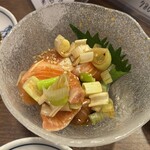 大衆飲み処　徳田酒店 - よだれサーモン