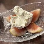 大衆飲み処　徳田酒店 - いちじくマスカルポーネ