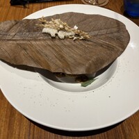 イタリア料理 リストランテ フィッシュボーン - マグレーカナールのロースト　