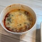 カレー&スパイス ワルン - 粗挽きポークキーマにチーズ