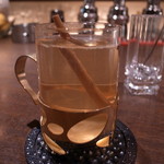 SHOTBAR Q's CASUAL - ホットウイスキートディ