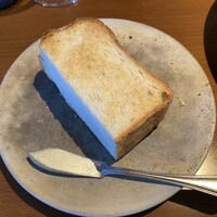 ビストロ・エピ - パン