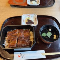 ひつまぶし名古屋備長 ラシック店 - うな重