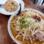 チーナン食堂 - 味噌ラーメン＋半チャーハン
