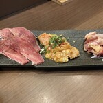 鳥焼肉・ホルモン 拓 - 