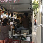 カフェ モクシャチャイ - オートリキシャの中で一日中、チャイを作り続ける…コレは大変そうだ…