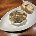 チェントロ - じゃがいもグラタン風✕トリュフ　バケット