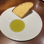 チェントロ - 高尾農園オリーブオイル✕Centro パン