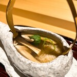 銀座 稲葉 - 鱧と松茸の土瓶蒸し１