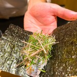 銀座 稲葉 - 鰯の手巻き１