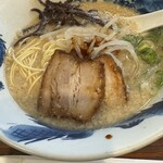 ラーメン龍の家 新宿小滝橋通り店 - 