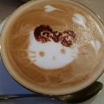 ハローキティ カフェレストラン - 一口飲みました