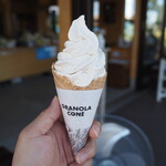 梨園カフェ - 料理写真:ブレンドソフトクリーム ラムレーズン