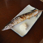 肴と定食みやこ - さんま焼き（単品）