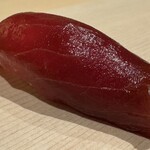 鮨 にし岡 - 赤身（北海道・釧路）　天身　◎