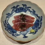 鮨 にし岡 - 葉血引（神奈川・長井 神経〆）、上にすじ青のり（熊本 八代）　◎