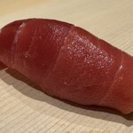 鮨 にし岡 - 背トロ（北海道・釧路）　血合いぎし