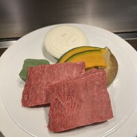 大阪鉄板焼き 神戸牛 TATARA - 
