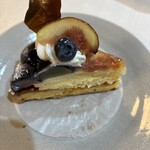 Patisserie Zipspfil - 料理写真:長野パープルとイチジクのタルト
