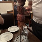 シュラスコ 肉寿司食べ放題 夜景肉バル サルーテジャポン - 