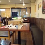 横浜らーめん 七七家 - 店内