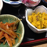 独酌　三四郎 - きんぴらとかぼちゃのサラダ