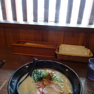 和歌山ラーメン 八両_1