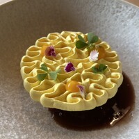 メゾン ケイ - マンゴー・パイナップルのメレンゲ
