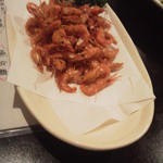 ビールには川エビのからあげが良く似合います。