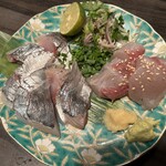 江古田 漁師のあぶり家 - アジとサワラの刺身（780円×2）