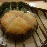 いまゐ - 肉厚のしいたけの上に載った海老しんじょう