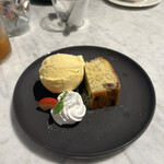 スラッシュカフェアンドバー 川崎 - 