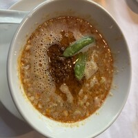 個室中華 頤和園 溜池山王店 - 