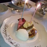 誕生日のローソク付ドルチェ
