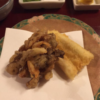 京都祇園 天ぷら八坂圓堂 - 舞茸と海老の掻き揚げ
                
                カマス