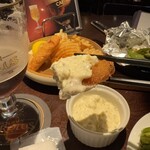 ビアーズテーブル ケラケラ - 濃厚タルタル。ラッキョウが一粒丸ごと入っていて、これも美味かった