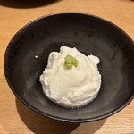 呼子活イカ 博多巻き串 燈 - 付き出し　自家製呉豆腐