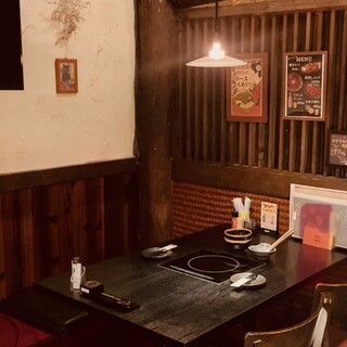 半個室席、電子タバコ席あり