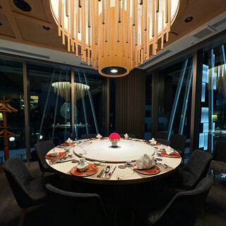 最大20名様迄対応の完全個室を完備