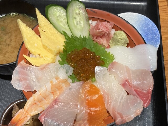 Sandaime Amimoto Uosen Suisan Izumiotsu Ten photo 2