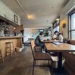 カフェ・ロンポロ - 店内