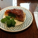 ア・ヴォートル・サンテ・エンドー - 酸味の強いタルト・タタン。しっかり冷えてました。