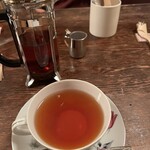 喫茶キナザッカ - ダージリンティ　ミルクつき