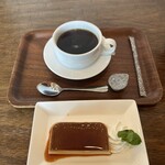 パスタヤ - コーヒーとプリン